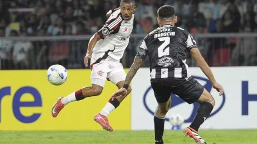 Mauro Cezar detona atuação do Flamengo na Libertadores