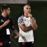 Após goleada, Felipe pede desculpas ao torcedor do Vasco