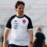 Da admiração à prática: Pedrinho realiza desejo em ter Fernando Diniz no Vasco