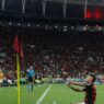 Luiz Araújo brilha, Flamengo vence Ldu e depende somente de suas forças na Libertadores