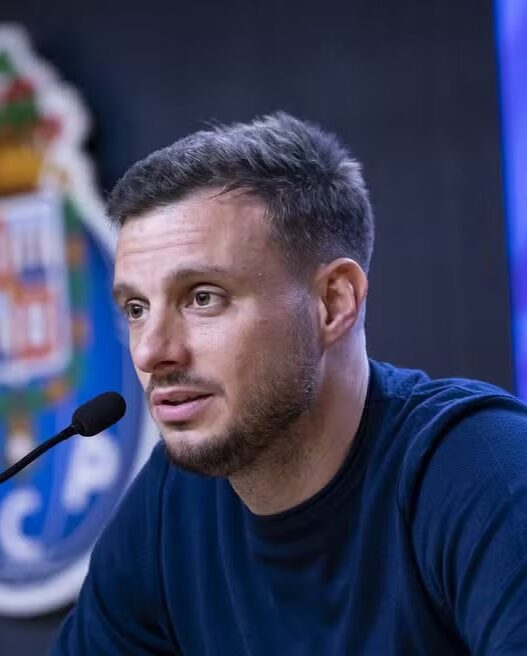 Rival no mundial, técnico do Porto elogia Palmeiras