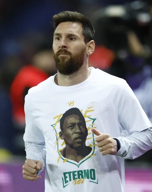 Messi é eleito o melhor jogador da história na frente de Pelé, segundo IFFHS