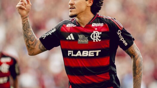 Flamengo vai aumentar salário de Pedro