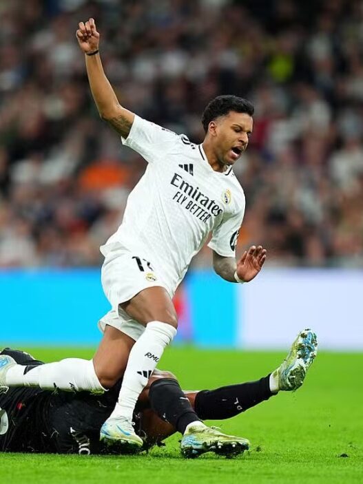 Rodrygo fará reunião com Xabi para definir futuro no Real