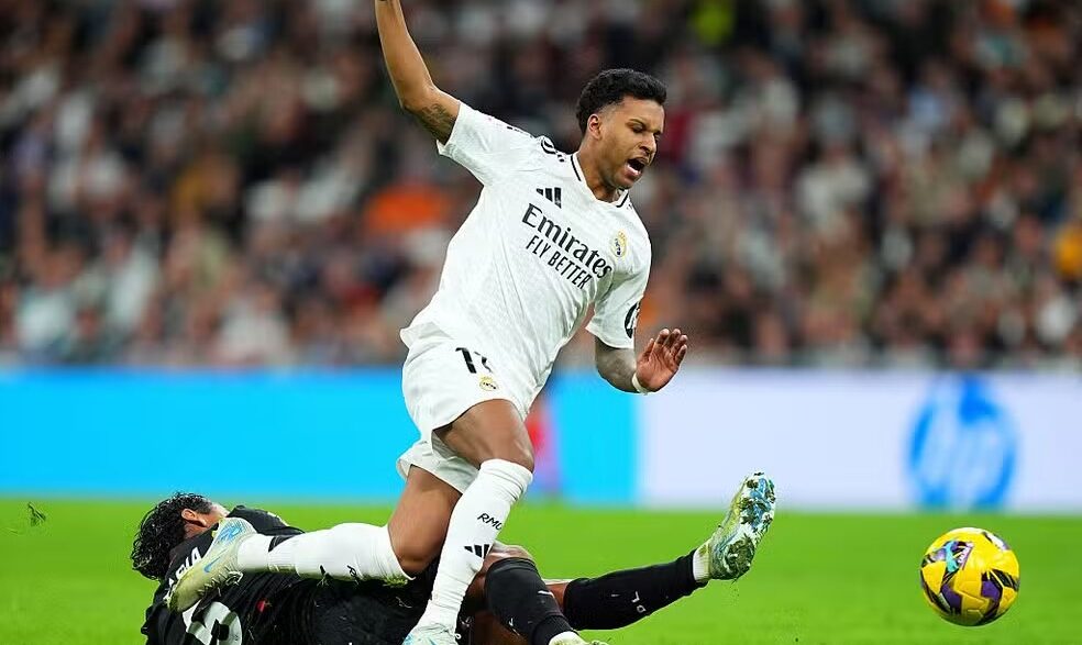 Rodrygo fará reunião com Xabi para definir futuro no Real