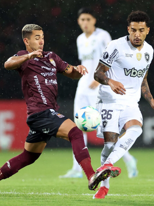 Cuiabano brilha nos acréscimos, e Botafogo vence Carabobo pela Libertadores