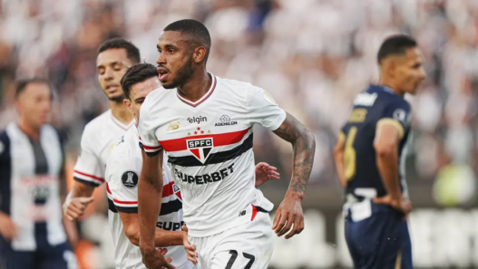 André Silva brilha, e São Paulo vence o Alianza Lima fora de casa pela Libertadores