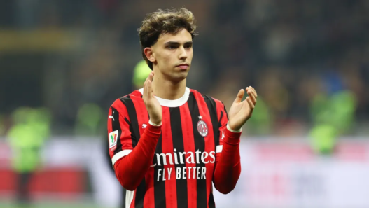 Flamengo monitora João Félix, mas recua por altos custos da negociação
