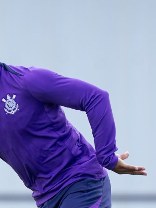 Após vitória com estreia de Dorival, Corinthians volta aos treinos com presença de Depay