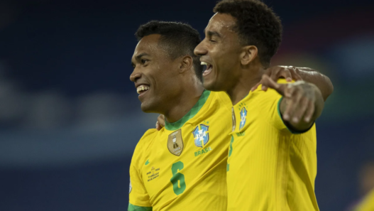Flamengo tem seis nomes na pré-lista de Ancelotti para a Seleção Brasileira