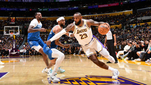 Lakers caem diante dos Timberwolves e se despedem dos playoffs em apenas cinco jogos