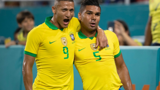 Casemiro e Richarlison voltam ao radar da Seleção e devem ser convocados por Ancelotti