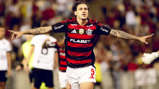 Flamengo goleia o Botafogo-PB no Maracanã e avança às oitavas da Copa do Brasil