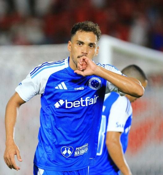 Cruzeiro vence o Vila Nova novamente e avança com autoridade às oitavas da Copa do Brasil