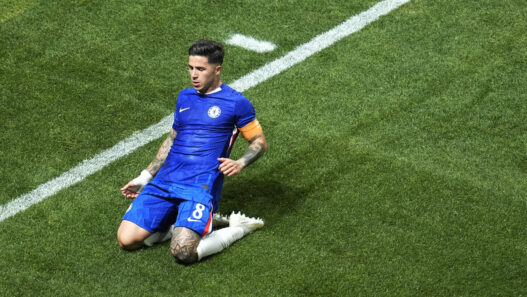Chelsea vence e abre vantagem no Grupo D da Copa de Clubes