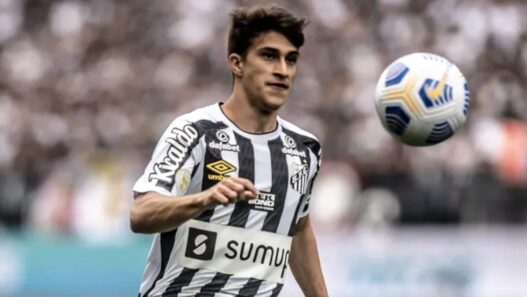 Vasco mantém interessa em Gabriel Pirani; veja detalhes