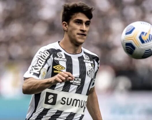 Vasco mantém interessa em Gabriel Pirani; veja detalhes