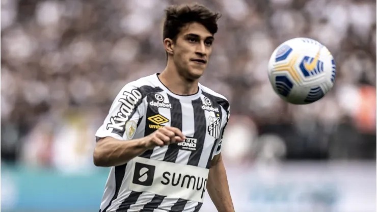 Vasco mantém interessa em Gabriel Pirani; veja detalhes