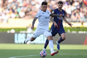 Igor Jesus marca, Botafogo faz grande e vence o PSG