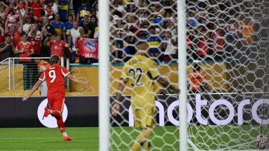 Kane decide e Bayern carimba vaga nas oitavas, já Benfica faz sua parte e goleia: veja o resumo