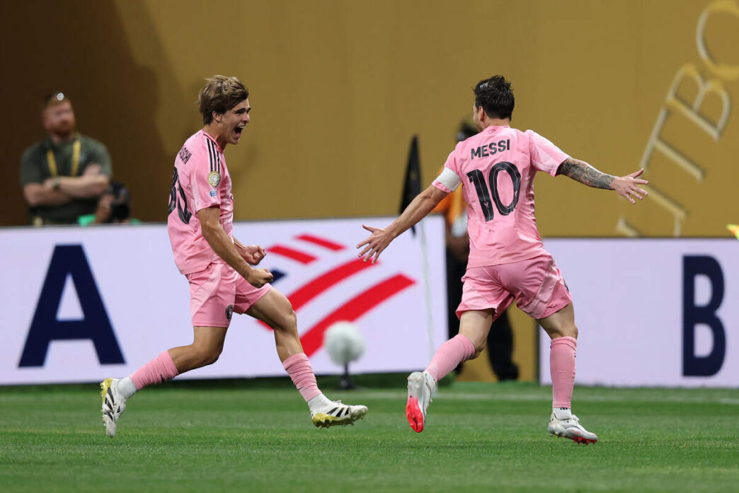 Messi faz golaço, Inter Miami vence e sonha com vaga nas oitavas