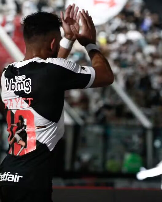 Vasco pretende antecipar futuro de Payet no clube