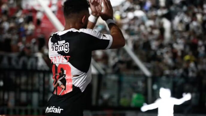 Fim da passagem: Vasco e Payet rescinde contrato; veja como foi a passagem do craque em São Januário