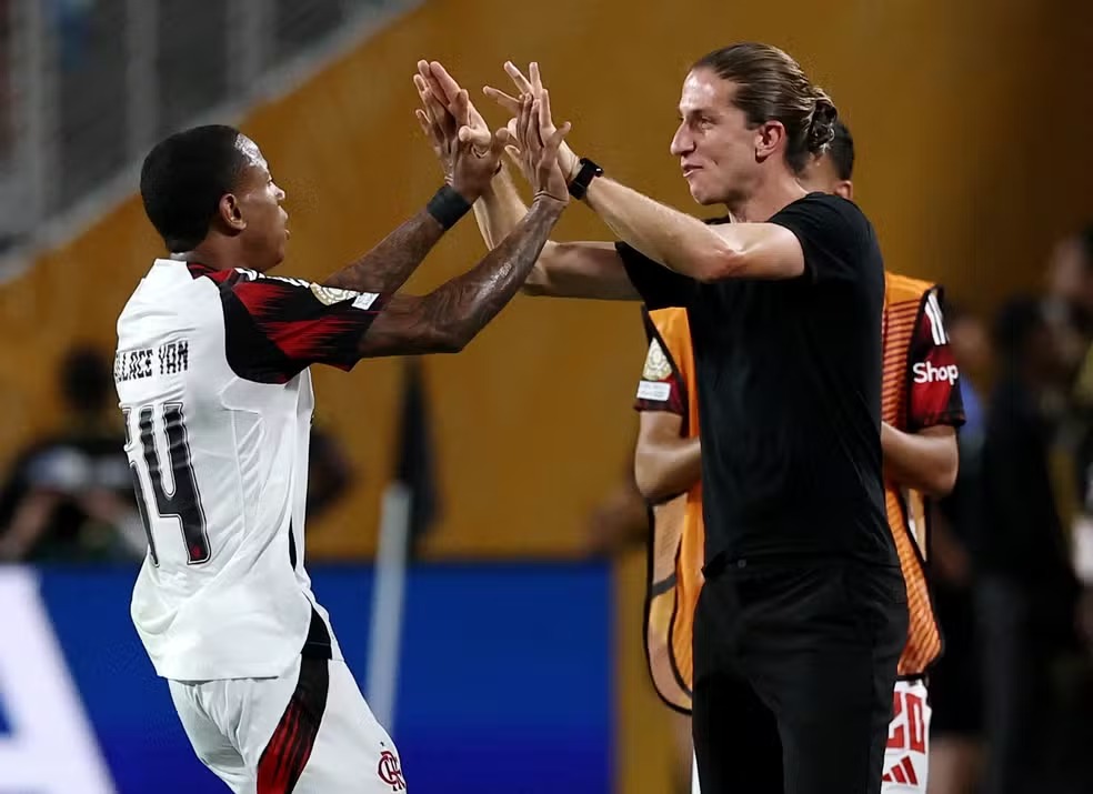 Wallace Yan brilha no Flamengo e chama atenção da Europa; veja seus números