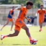 Presidente do Sport viaja para a Espanha para negociar promessa do clube; confira destino
