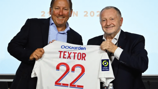 Lyon é rebaixado para a segunda divisão do Campeonato Francês