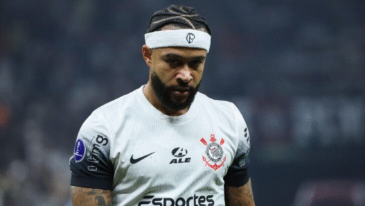Memphis Depay notifica o Corinthians por dívida de R$ 6,1 milhões e ameaça descumprir contrato