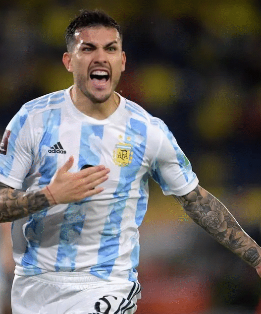 Paredes fica perto de voltar ao Boca Juniors