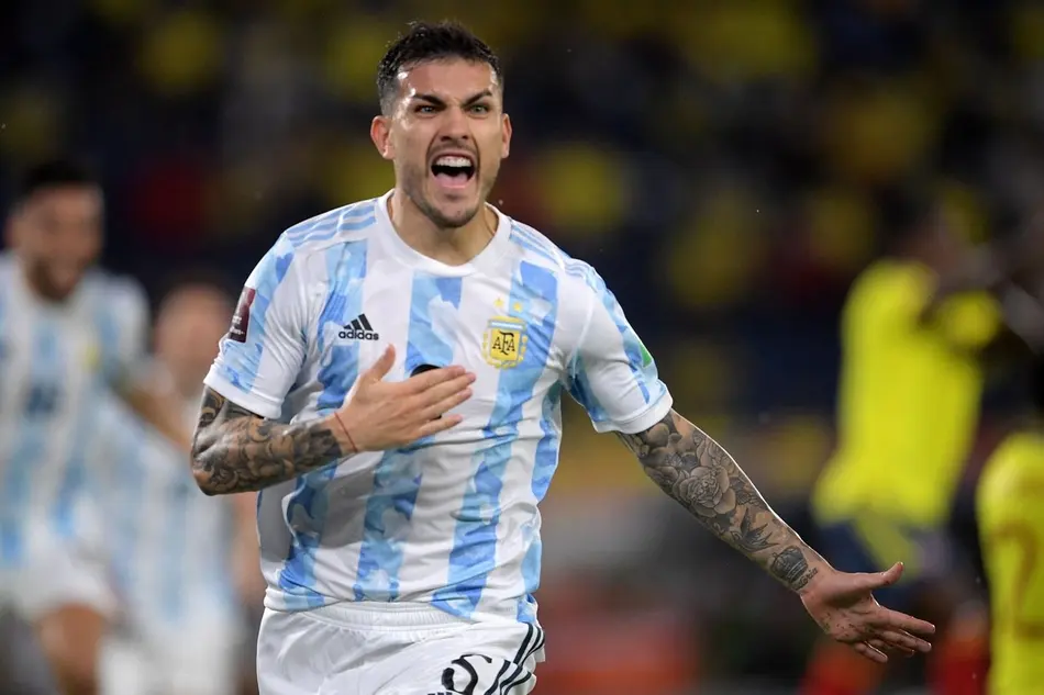Paredes fica perto de voltar ao Boca Juniors