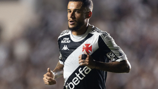 Philippe Coutinho rescinde com Aston Villa e encaminha permanência definitiva no Vasco