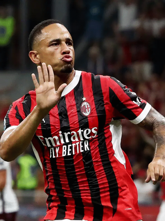 Flamengo mira contratação de Noah Okafor, atacante do Milan