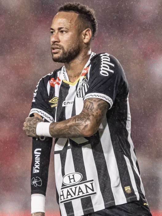 Neymar revela desejo de seguir no Santos: “De 0 a 10, a chance é 7”