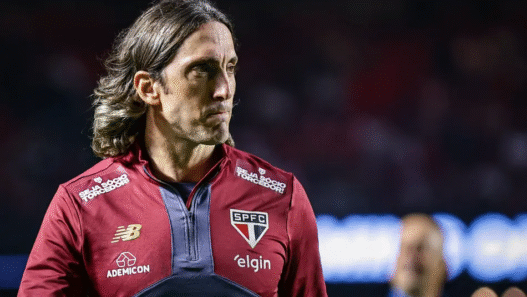 São Paulo anuncia saída de Zubeldía após mais de um ano no comando técnico