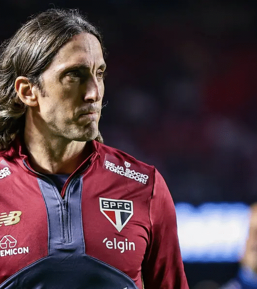 São Paulo anuncia saída de Zubeldía após mais de um ano no comando técnico