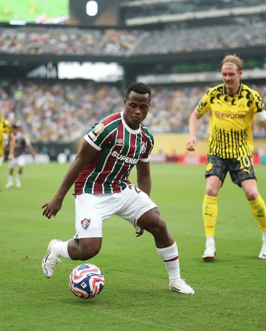 Fluminense domina Borussia Dortmund, mas desperdiça chances e estreia com empate no Mundial de Clubes