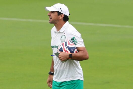 Abel afirma que Palmeiras é azarão contra o Chelsea