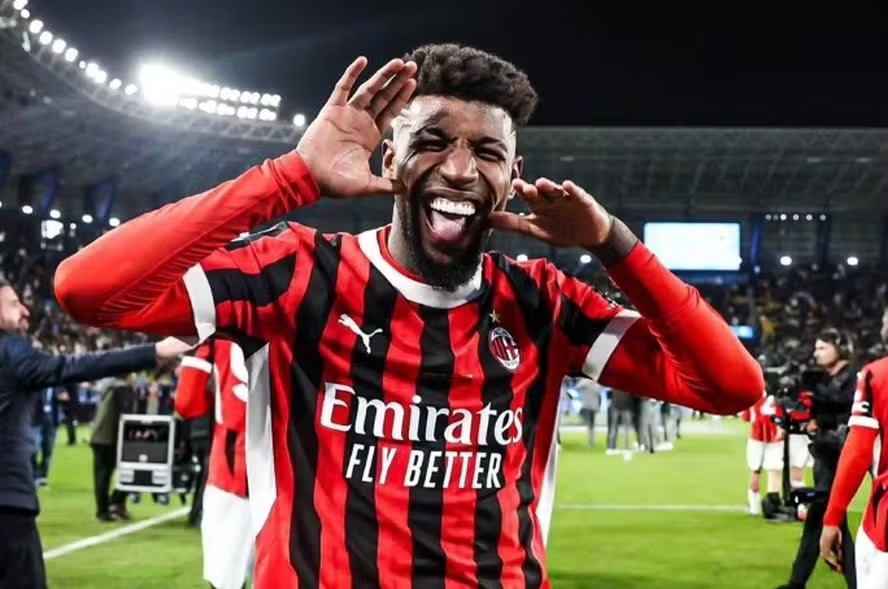 Flamengo deve fechar com Emerson Royal; veja detalhes