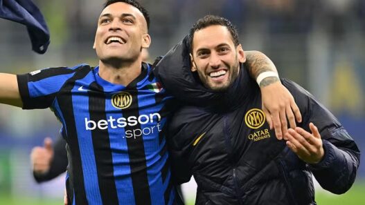 Çalhanoglu responde Lautaro após polêmica em eliminação da Inter de Milão