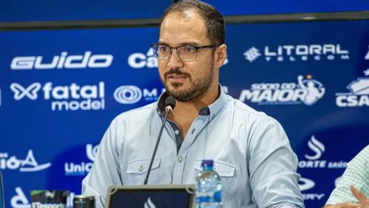Diretor do CSA fala sobre time reserva contra o Vasco na Copa do Brasil