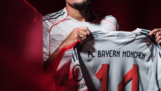 Bayern de Munique anuncia Luís Díaz, ex-Liverpool
