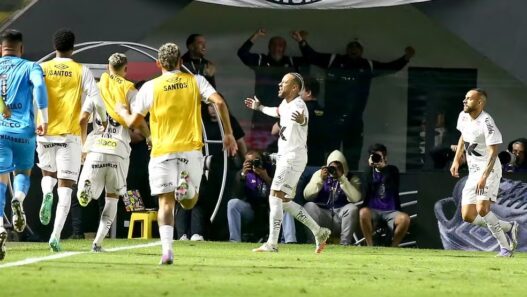Neymar brilha e Santos vence o Flamengo na Vila