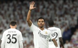 Figo brasileiro? Rodrygo, do Real, interessa ao Barcelona