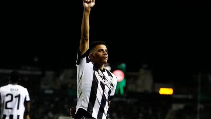 Sem procura do Internacional, Taison renova contrato na Grécia