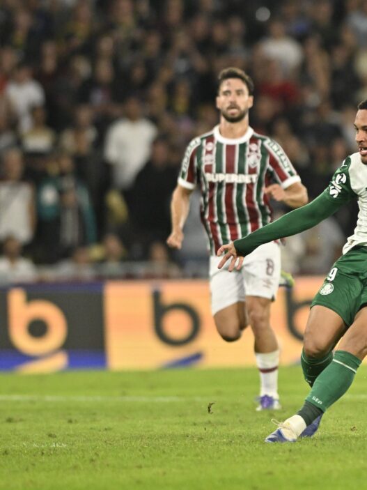 Vitor Roque decide, e Palmeiras derrota o Fluminense no Maracanã