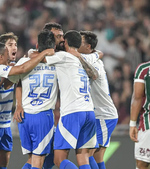 Cruzeiro vence Fluminense no Maracanã
