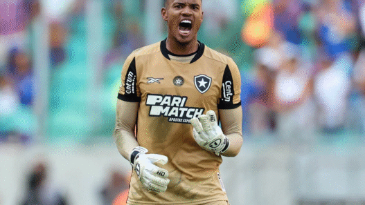 Manchester United volta a mirar goleiro John, do Botafogo, após destaque no Mundial de Clubes